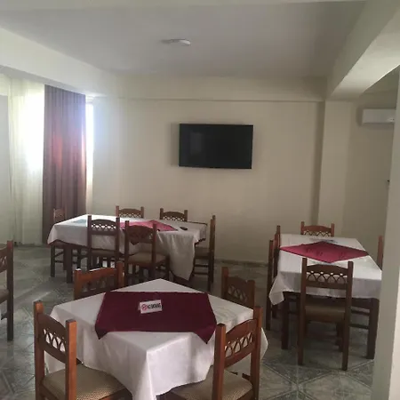Benardi Hotel Golem (Tirana)